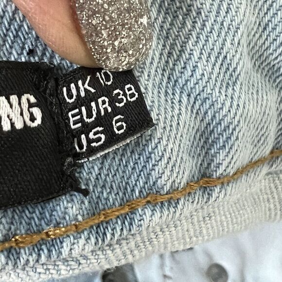 Pretty Little Thing Women’s Size 6 Denim Mini Skirt With Logo Cotton - Picture 5 of 9